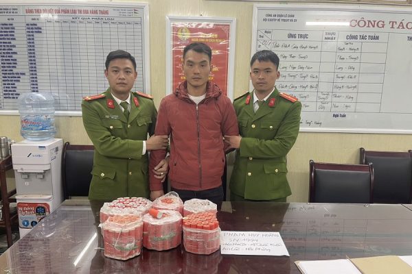 Công an quận Lê Chân bắt giữ đối tượng tàng trữ pháo nổ