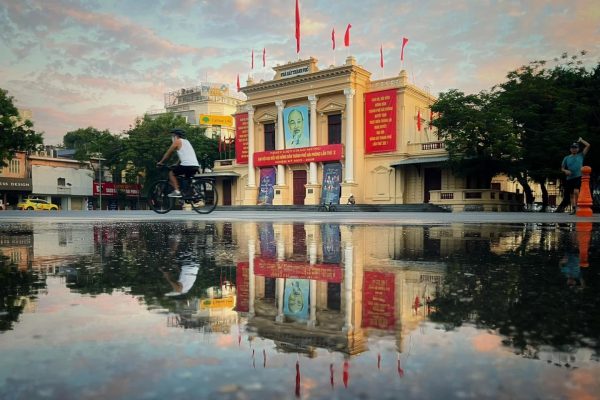 Hải Phòng lung linh vào thu Nhà Hát Lớn thành phố lung linh